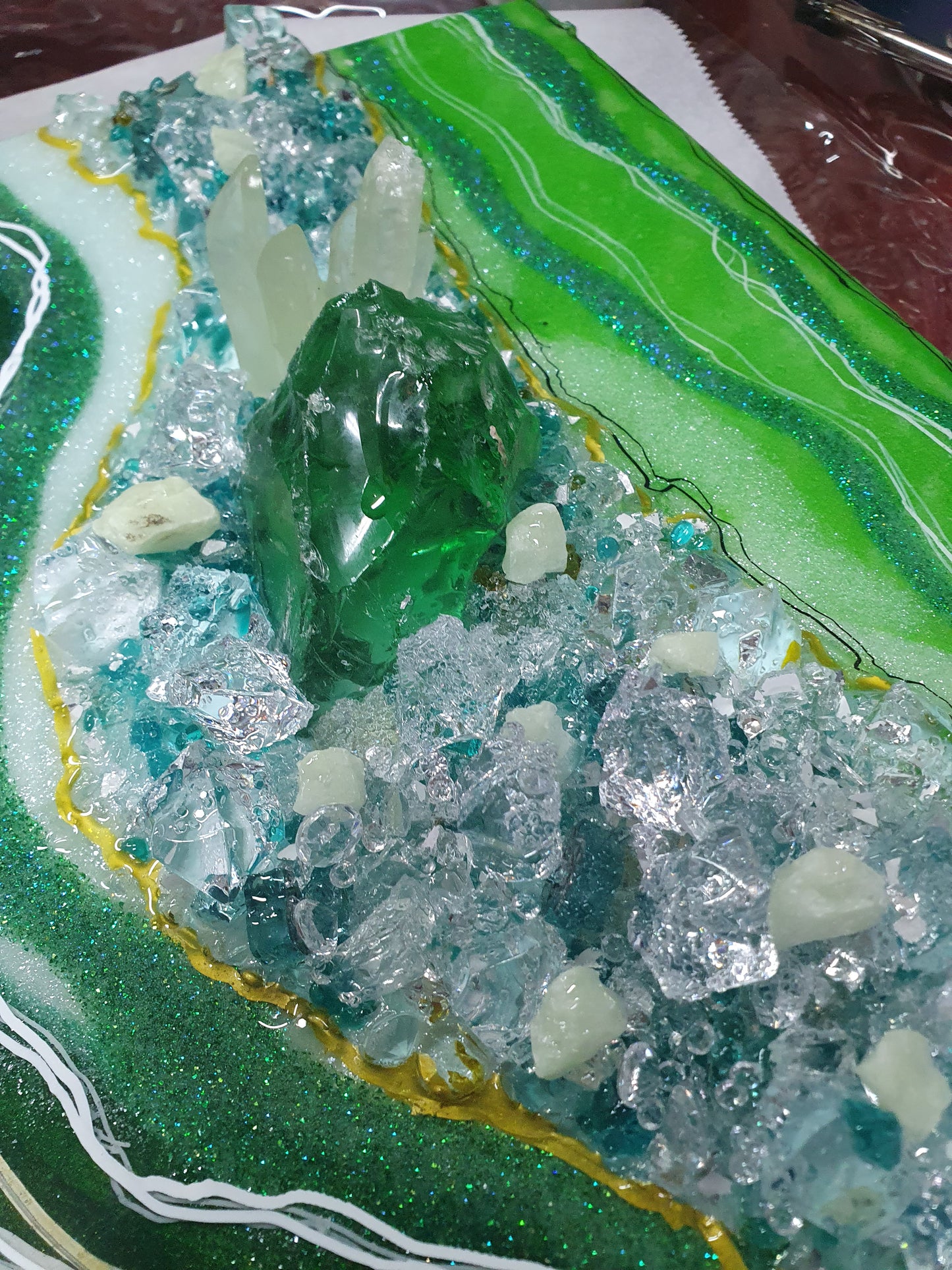 Geode art-Green and black