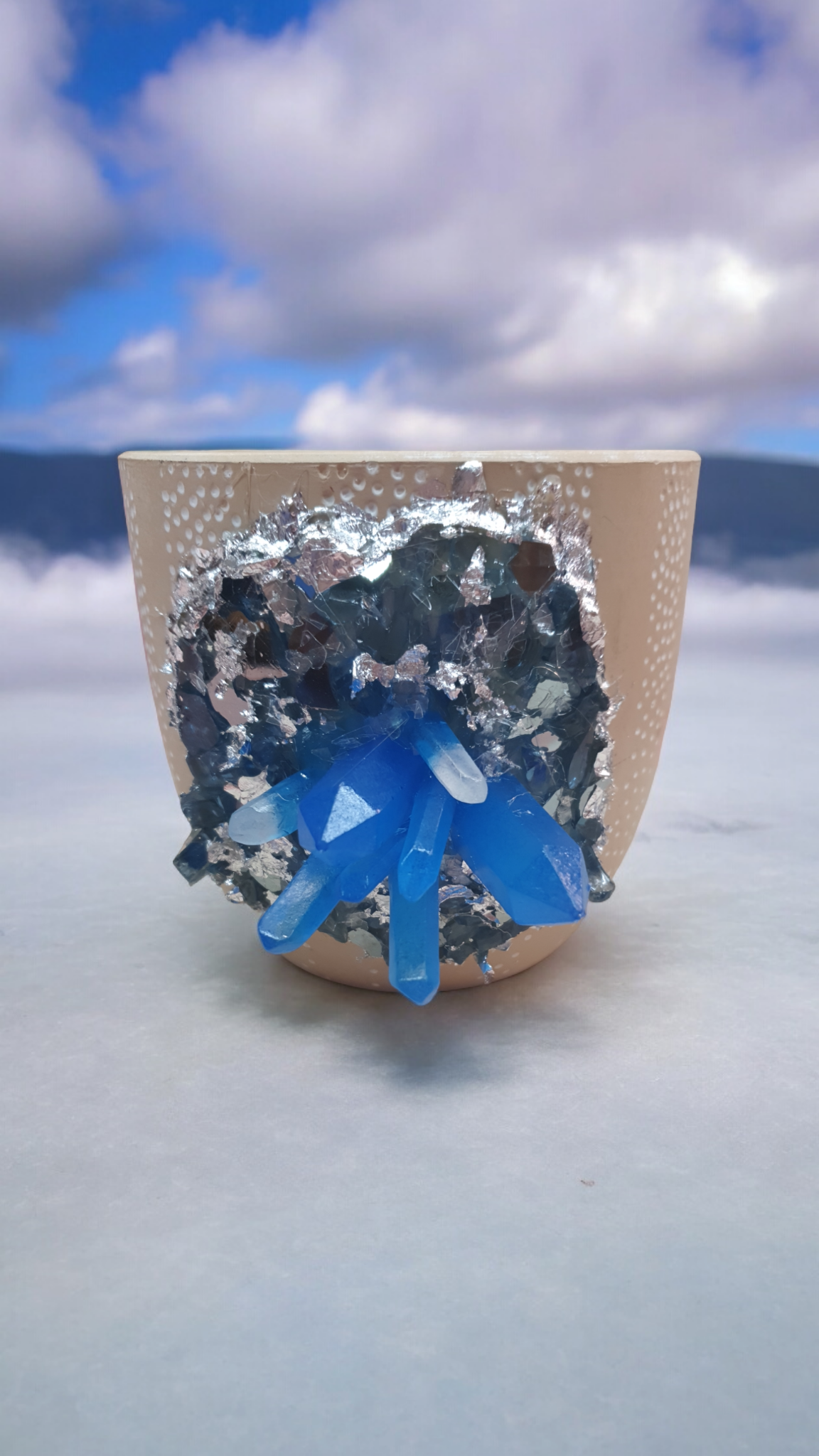 Textured geode planter