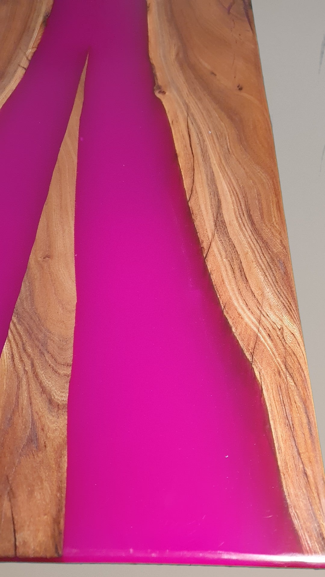 6 Person Resin River Dining Table - Spotted Gum with Fushia Resin (1600 x 900mm)