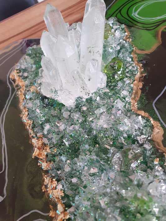 Geode art-Green and black