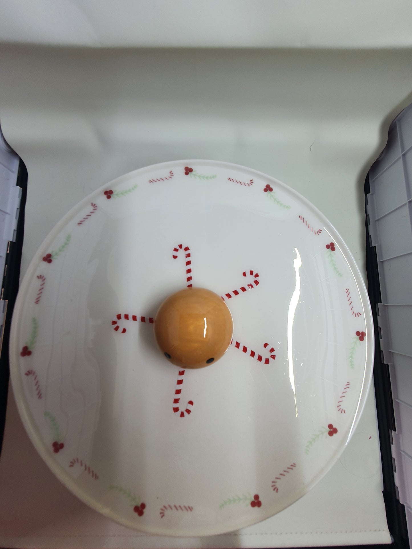 Christmas Gingerbread Cake Stand